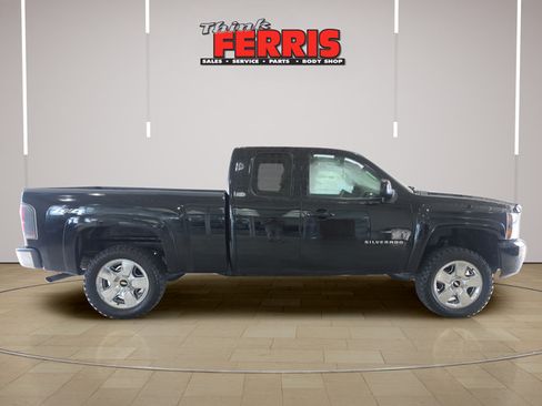 Used 2010 Chevrolet Silverado 1500 LTZ w/ LTZ Plus Package AWD/4WD image 4