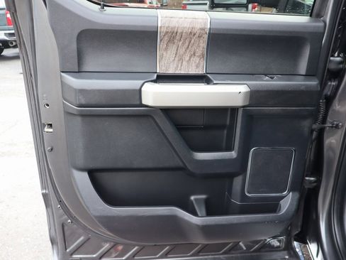 Used 2017 Ford F450 Lariat w/ Tow Technology Bundle image 34