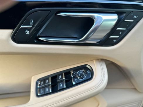 New 2026 Porsche Macan S image 12