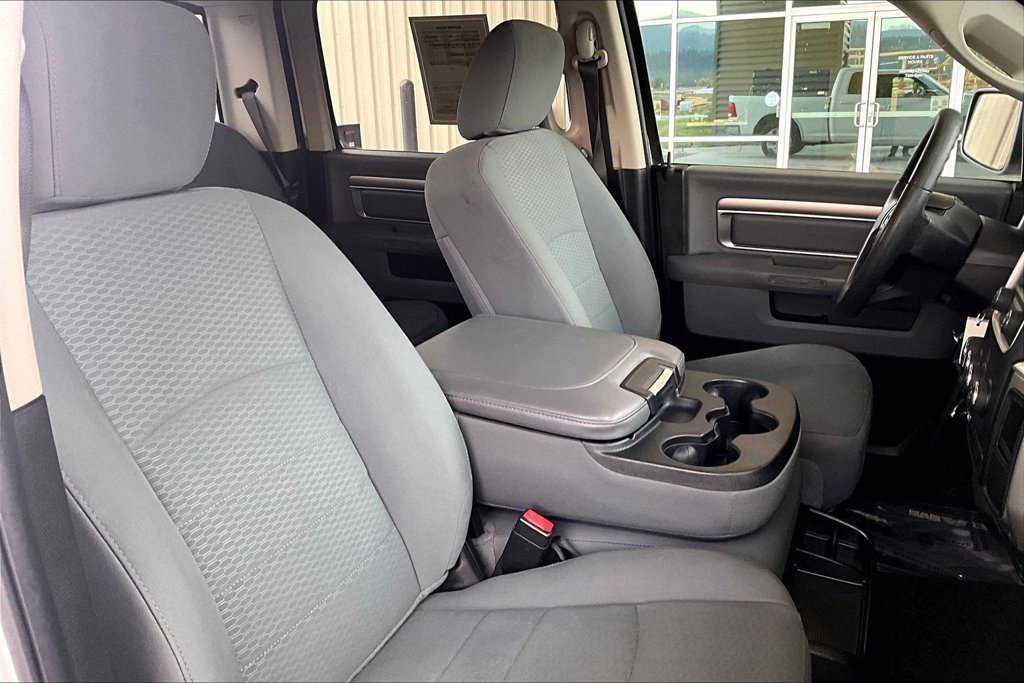 Used 2020 RAM 1500 Classic SLT AWD/4WD image 7