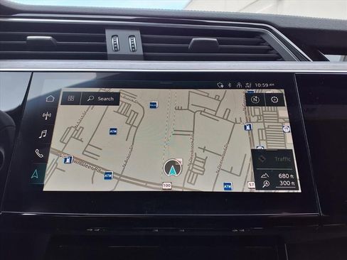 Certified 2023 Audi e-tron Premium Plus w/ Premium Plus Package image 17