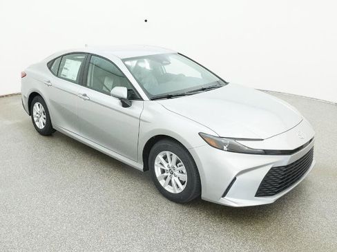 New 2026 Toyota Camry LE image 13
