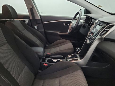 Used 2016 Hyundai Elantra GT w/ Option Group 02 image 21