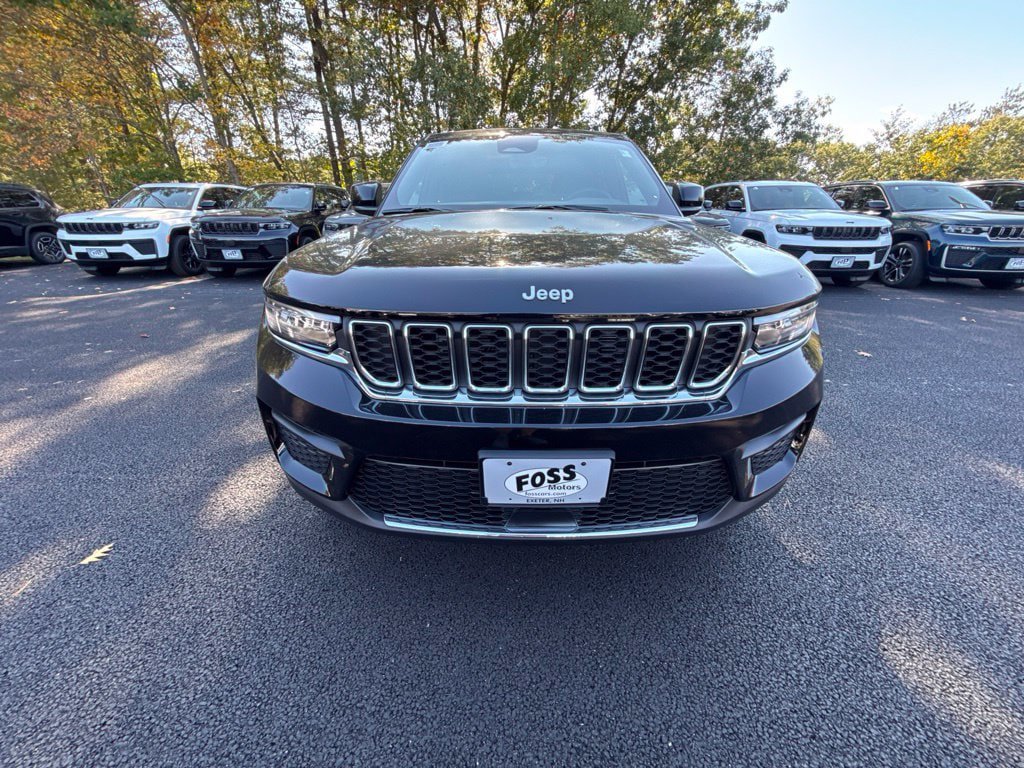 New 2027 Jeep Grand Cherokee Laredo X AWD/4WD image 8