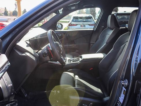 Used 2025 BMW X3 M50 image 17