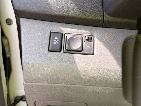 Used 2017 Nissan NV200 SV w/ Back Door Glass Package FWD image 15