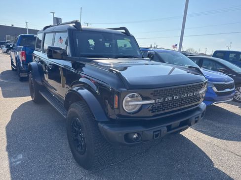 Used 2023 Ford Bronco Wildtrak image 22