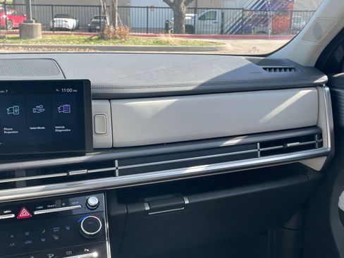 Used 2025 Hyundai Santa Fe SEL image 38