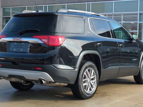Used 2019 GMC Acadia SLE w/ LPO, Floor Liner Package image 7