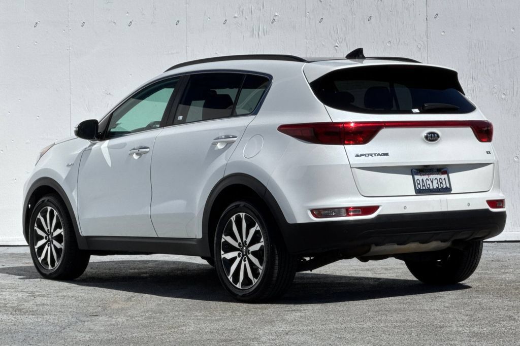 Used 2018 Kia Sportage EX w/ Option Group 040 AWD/4WD image 5