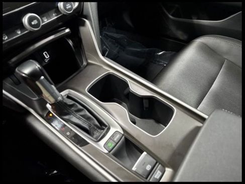 Used 2019 Honda Accord Sport image 21