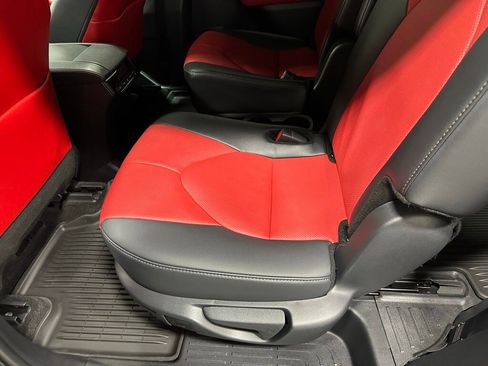 Used 2025 Toyota Highlander XSE image 50