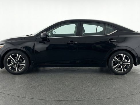 Used 2025 Nissan Sentra SV FWD image 5