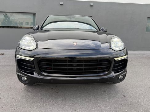 Used 2016 Porsche Cayenne S image 11