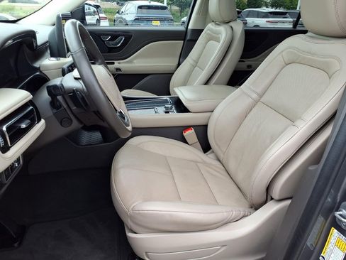 Used 2023 Lincoln Aviator Reserve w/ Equipment Group 201A RWD image 24
