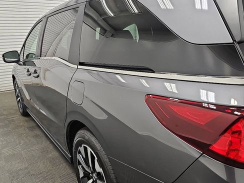New 2026 Honda Odyssey EX-L image 6