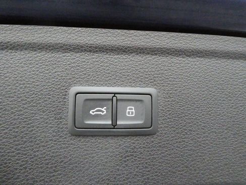 Used 2022 Audi Q5 2.0T Premium Plus image 38