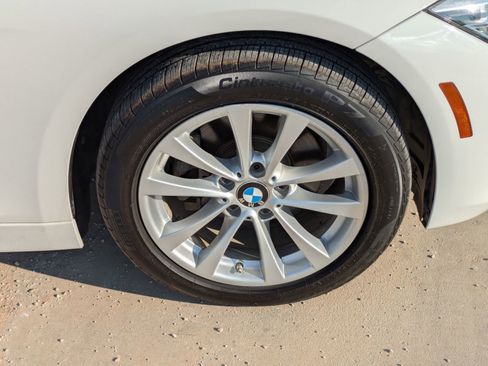 Used 2018 BMW 320i Sedan w/ Convenience Package image 30