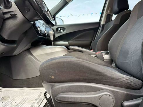 Used 2016 Nissan Juke SV w/ Cold Weather Package image 19