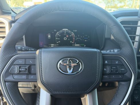 Used 2025 Toyota Sequoia Limited image 25