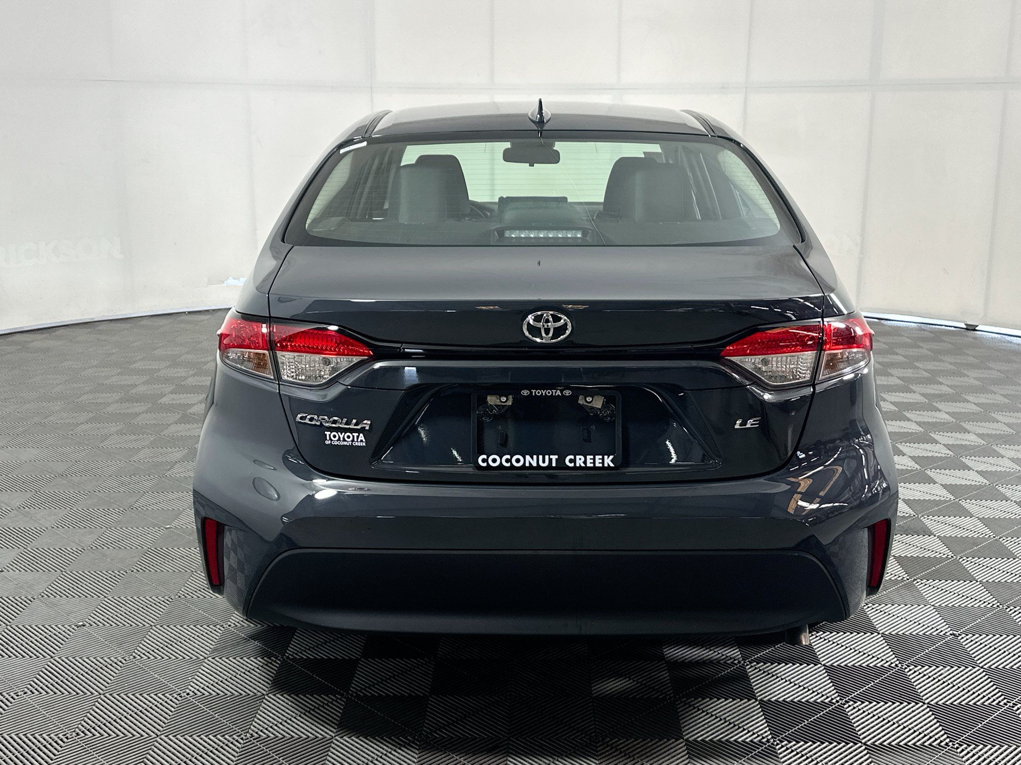 Used 2026 Toyota Corolla LE FWD image 4
