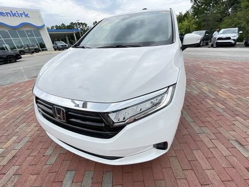 Used 2024 Honda Odyssey Touring image 8