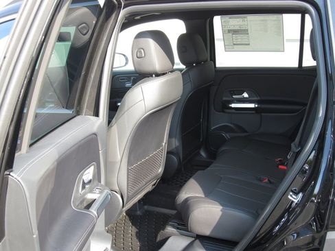 Used 2023 Mercedes-Benz GLB 250 4MATIC image 15