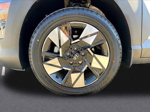Used 2025 Hyundai Kona SEL FWD image 36