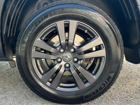 Used 2020 Honda Ridgeline Sport image 10