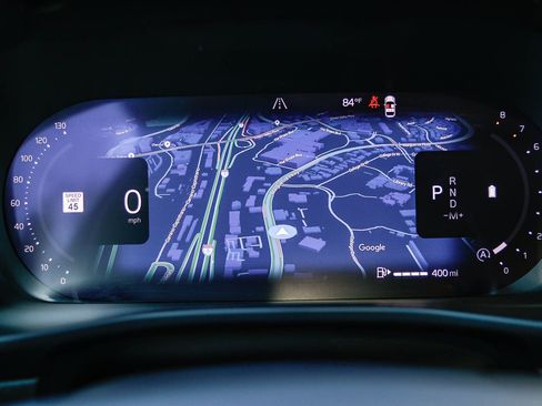 Used 2025 Volvo XC40 B5 Plus image 25