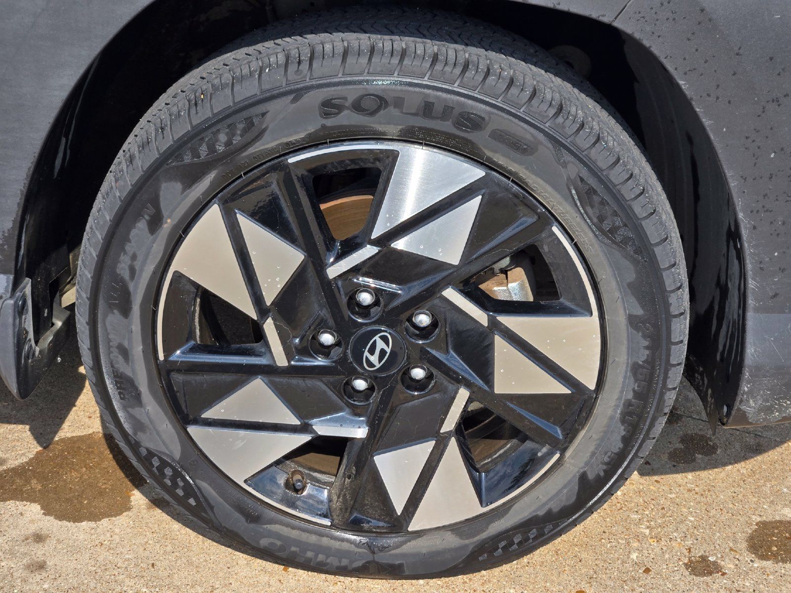 Used 2024 Hyundai Kona SEL w/ Convenience Package FWD image 9