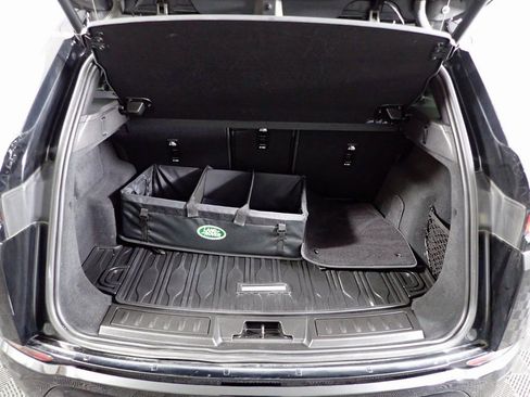 Used 2022 Land Rover Range Rover Evoque SE image 17