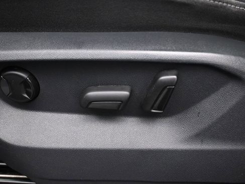 Used 2019 Volkswagen Atlas SE w/ Panoramic Sunroof Package image 33