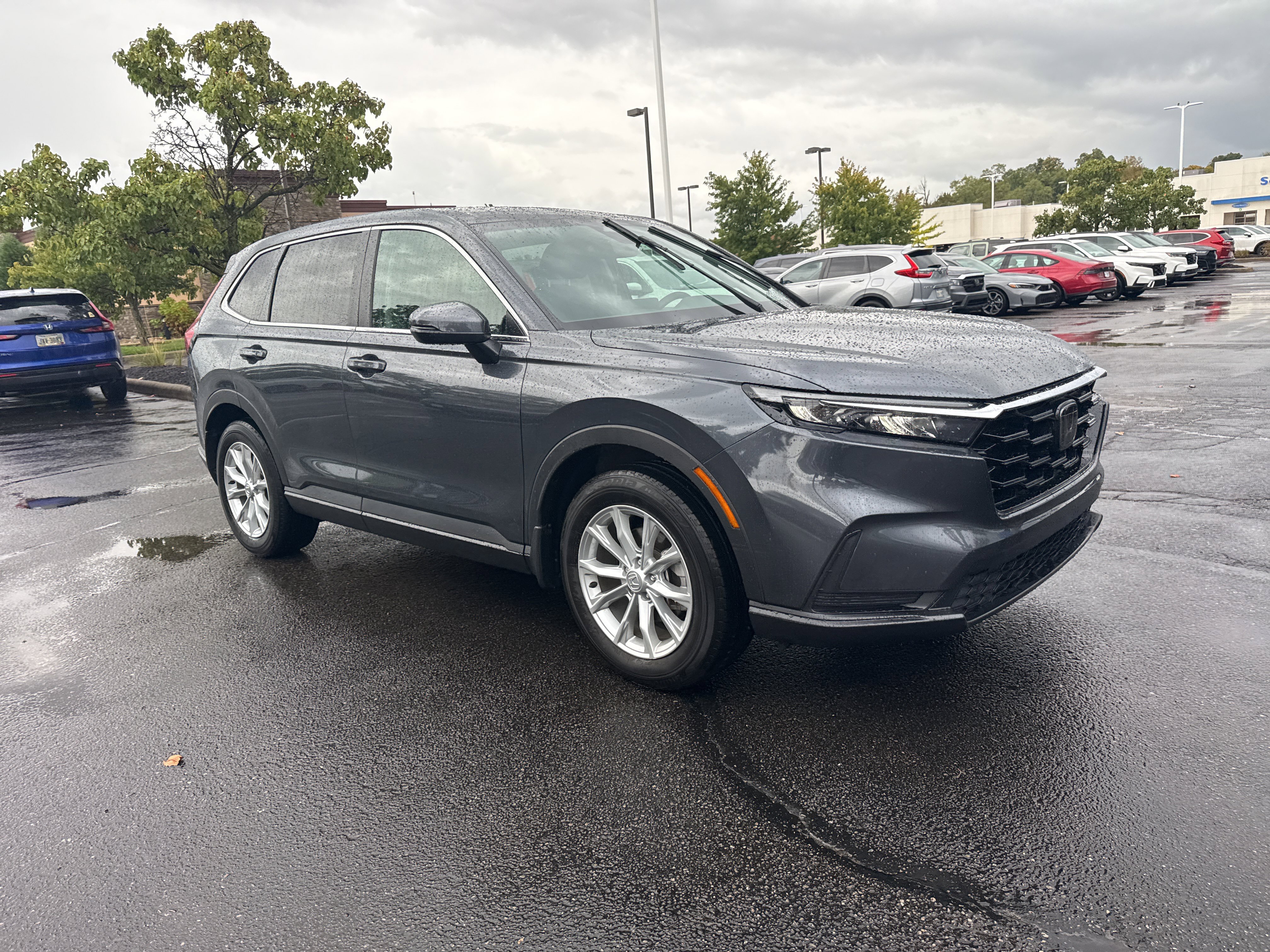 Used 2025 Honda CR-V EX image 18