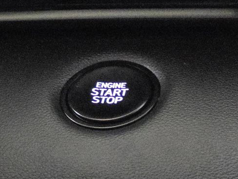 Certified 2025 Hyundai Elantra Sport FWD image 30