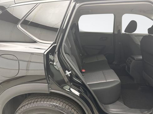 Used 2021 Nissan Rogue S image 17