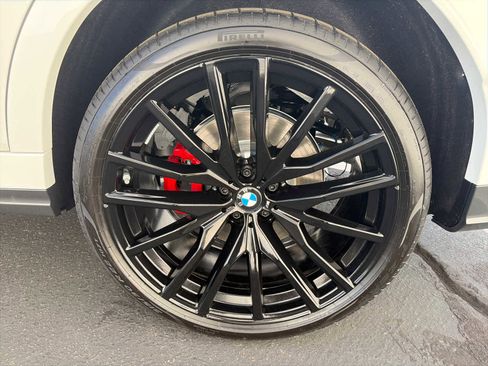 New 2026 BMW X6 xDrive40i w/ Climate Comfort Package image 7