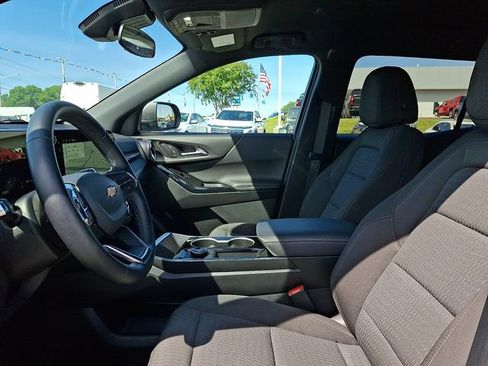 Used 2026 Chevrolet Equinox LT FWD image 13