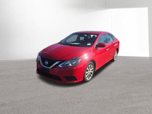 Used 2019 Nissan Sentra SV image 1