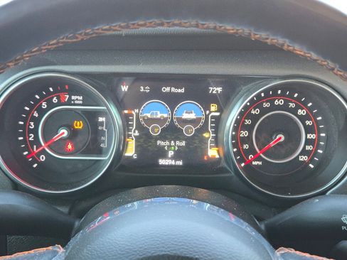 Used 2022 Jeep Gladiator Mojave w/ LED Lighting Group image 22