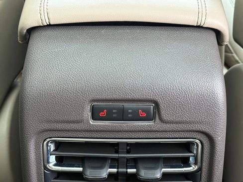 Used 2021 Lincoln Corsair Reserve w/ Equipment Group 201A image 22