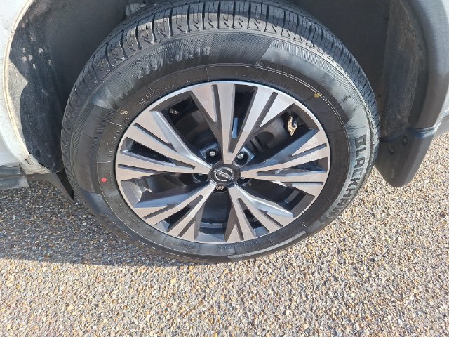 Certified 2023 Nissan Rogue SV FWD image 15