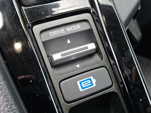 Used 2024 Honda Accord EX-L image 25