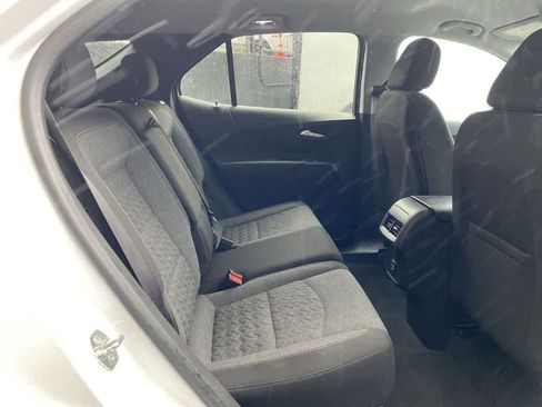 Used 2024 Chevrolet Equinox LT FWD image 17