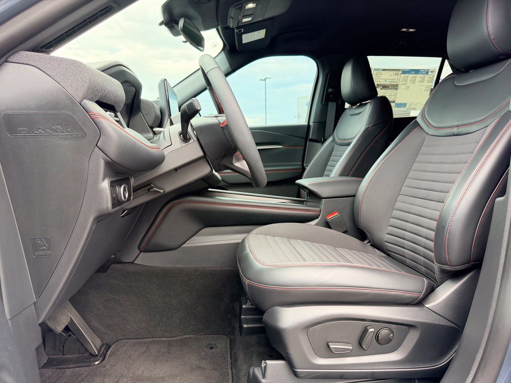 New 2026 Ford Explorer ST-Line RWD image 18