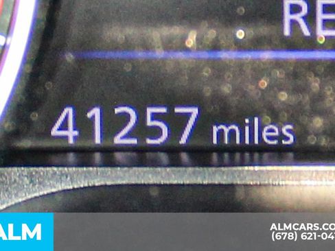 Used 2025 Nissan Altima 2.5 SV FWD image 40