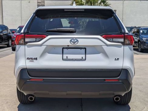 Used 2023 Toyota RAV4 LE FWD image 7