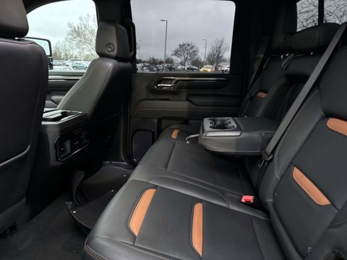 Used 2024 GMC Sierra 2500 AT4 w/ AT4 Premium Plus Package image 32