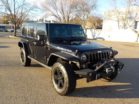 Used 2016 Jeep Wrangler Unlimited Rubicon w/ Connectivity Group image 4