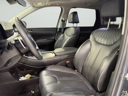 Used 2024 Hyundai Palisade Limited FWD image 9